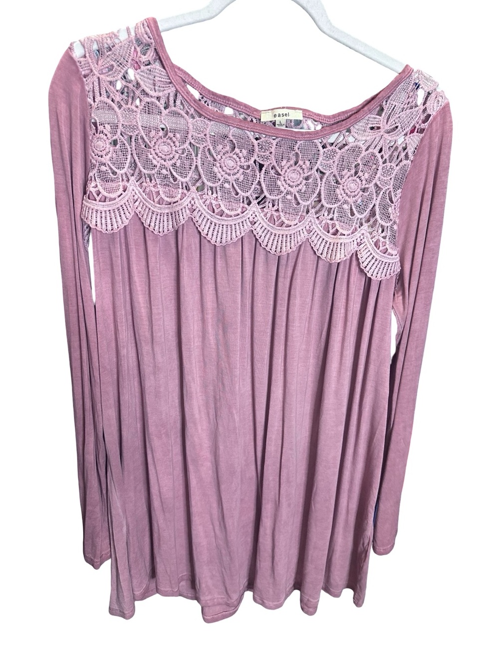easel Lace Yoke Long-Sleeve Tunic in Mauve - Picture 3 of 6
